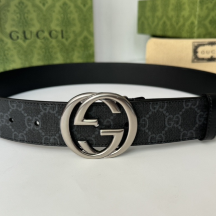 GUCCI belt